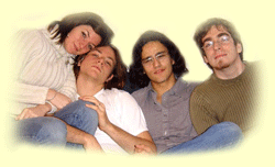Galle, Franois, Massimo et Vincent, runis pour les 18 ans de Franois car il rend les cheveux plus doux.